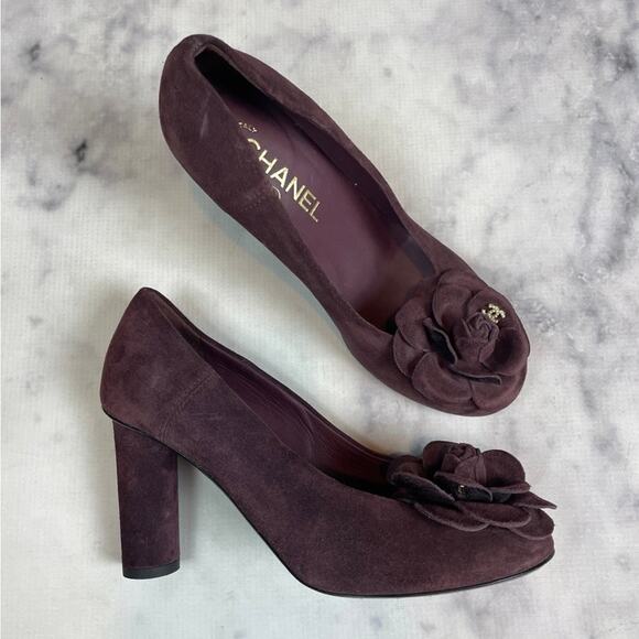 Chanel Merlot Suede Camelia Flower Pumps - Picture 1 of 12